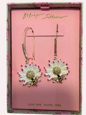 BETSEY JOHNSON Crystal-Accented Mum-Type Flower and Bumblebee Earrings NEW NWT